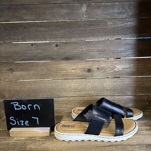 New Womens Born‎ Black Leather Slide Strappy Casual Sandals Size 7 M